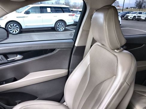 Used 2022 Lincoln Nautilus Reserve w/ Equipment Group 201A image 24