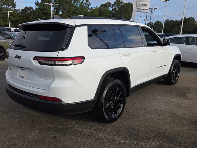 Used 2024 Jeep Grand Cherokee L Altitude RWD image 14