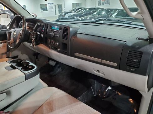 Used 2011 Chevrolet Silverado 1500 LT RWD image 15