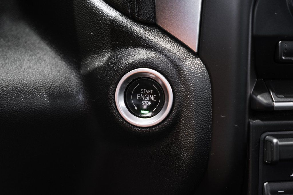 Used 2021 Chevrolet Silverado 1500 RST AWD/4WD image 17