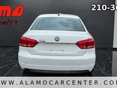 Used 2012 Volkswagen Passat 2.5 S image 3