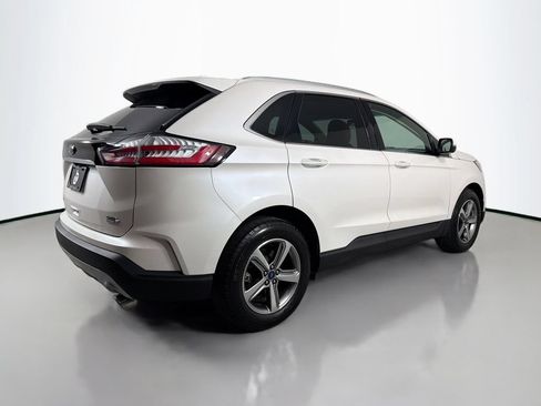 Used 2019 Ford Edge SEL w/ Equipment Group 201A FWD image 5