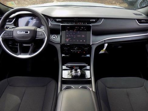 New 2025 Jeep Grand Cherokee Laredo X w/ Luxury Tech Group I RWD image 13