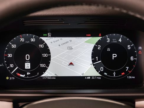 Used 2025 Land Rover Discovery S image 22