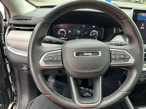 Used 2022 Jeep Compass Limited w/ Elite Group AWD/4WD image 14