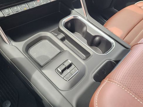 New 2026 GMC Sierra 3500 Denali Ultimate AWD/4WD image 33