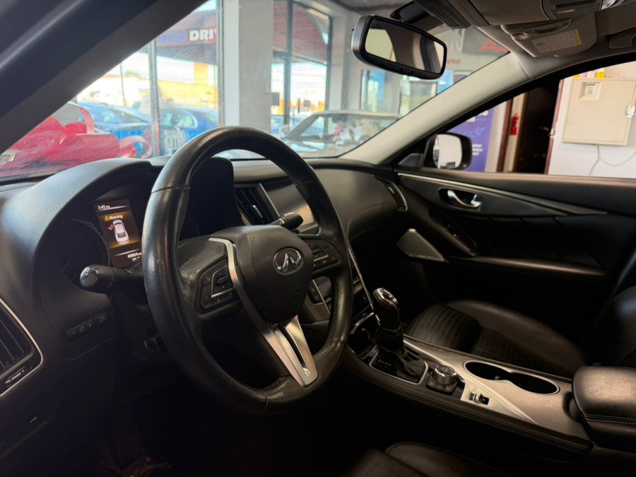 Used 2019 INFINITI Q50 Sport w/ Cargo Package (L96) AWD/4WD image 22