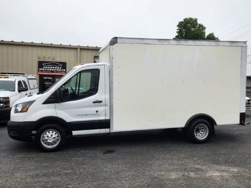Used 2022 Ford Transit 350 DRW RWD image 2