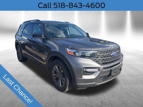 Used 2022 Ford Explorer XLT w/ Equipment Group 202A image 1
