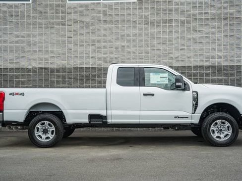 New 2026 Ford F250 XLT w/ Snow Plow/Camper Package AWD/4WD image 4