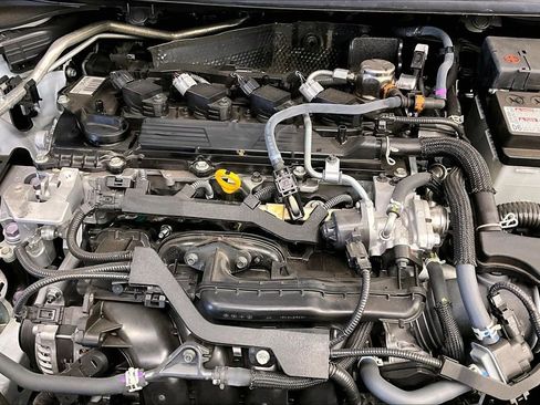 Used 2025 Toyota Corolla LE FWD image 31