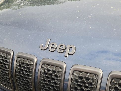 Used 2021 Jeep Cherokee Latitude Lux 80th Anniv w/ Quick Order Package 26U 80TH AWD/4WD image 9