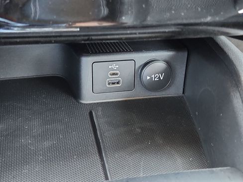 Used 2026 Ford Escape SE FWD image 14