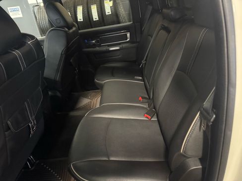 Used 2017 RAM 1500 Limited image 10