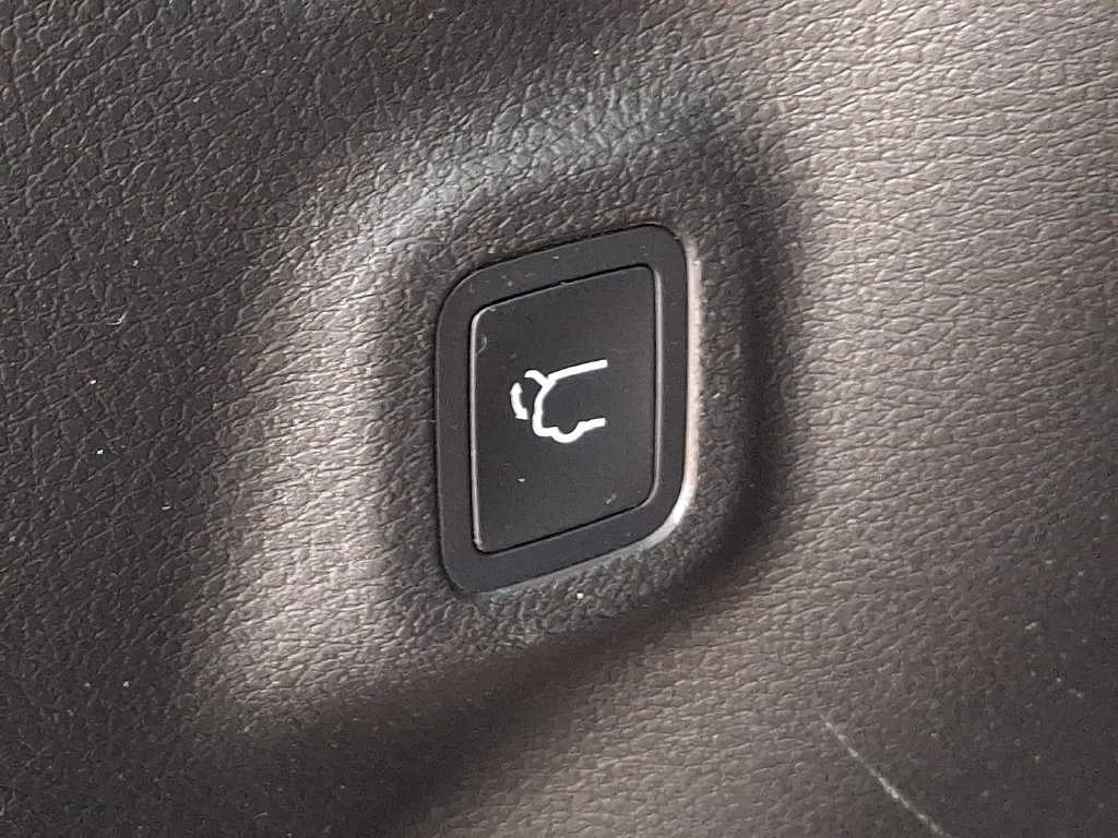 Used 2023 Jeep Compass High Altitude AWD/4WD image 33