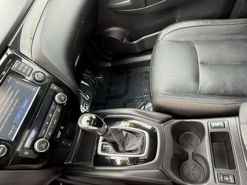 Used 2018 Nissan Rogue Sport SL w/ SL Premium Package AWD/4WD image 17