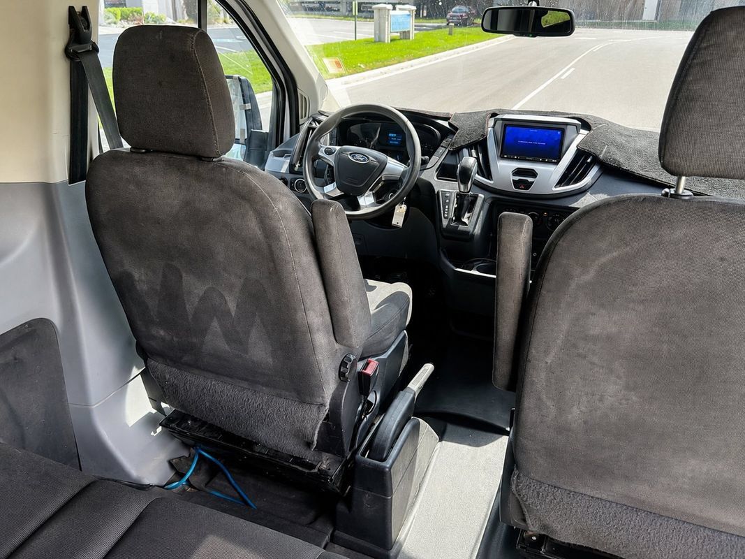 Used 2015 Ford Transit 150 XL RWD image 13