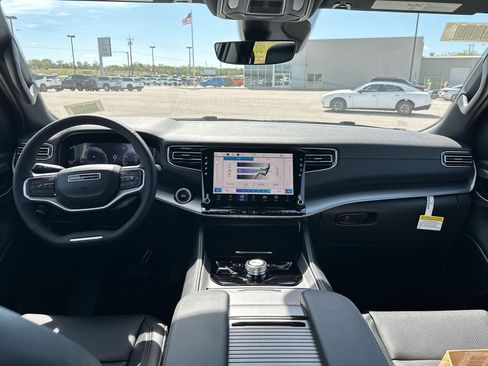 New 2026 Jeep Grand Wagoneer Limited AWD/4WD image 13