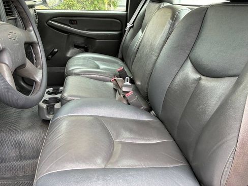 Used 2007 Chevrolet Silverado 2500 W/T RWD image 19