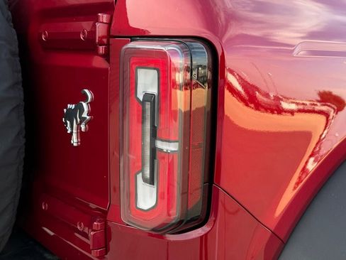 New 2026 Ford Bronco Outer Banks w/ Sasquatch Package AWD/4WD image 12