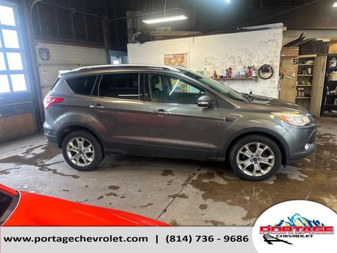 Used 2014 Ford Escape Titanium image 10