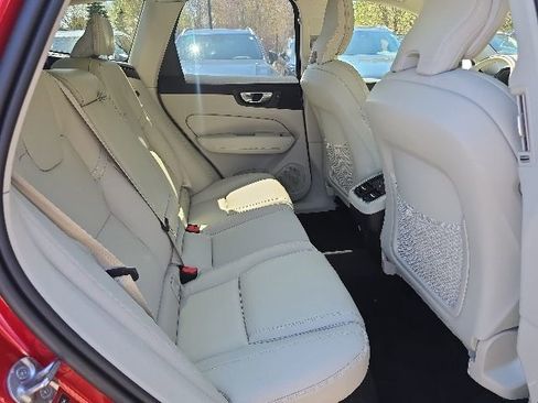 Certified 2024 Volvo XC60 B5 Ultimate AWD/4WD image 20
