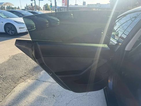 Used 2023 Tesla Model 3 Standard Range RWD image 37