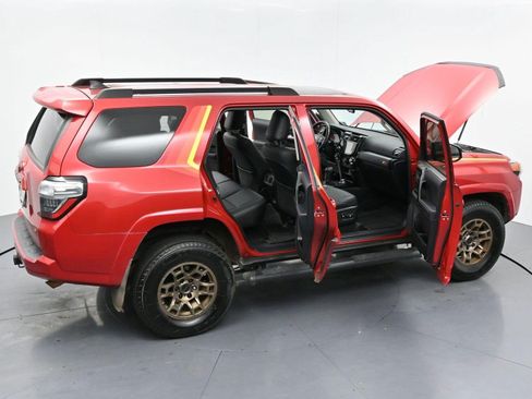 Used 2023 Toyota 4Runner 40th Anniversary SE AWD/4WD image 40