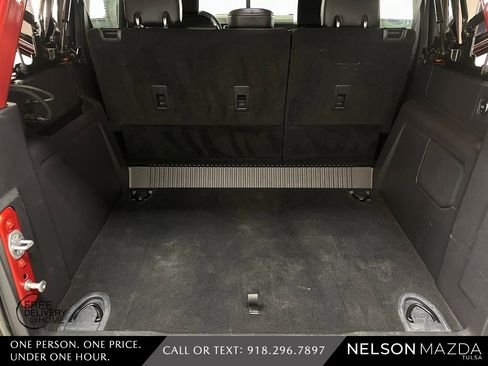 Used 2023 Ford Bronco Badlands image 38