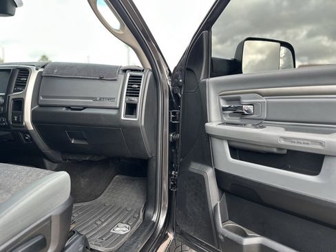 Used 2018 RAM 2500 Big Horn image 9