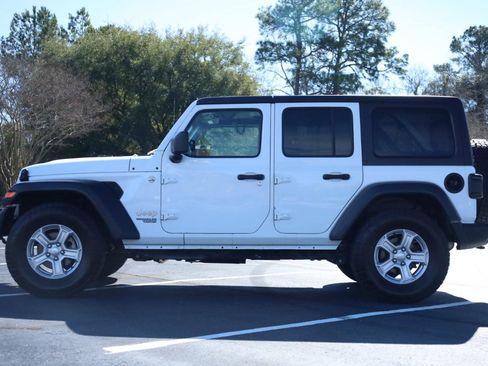 Used 2018 Jeep Wrangler Unlimited Sport S AWD/4WD image 2