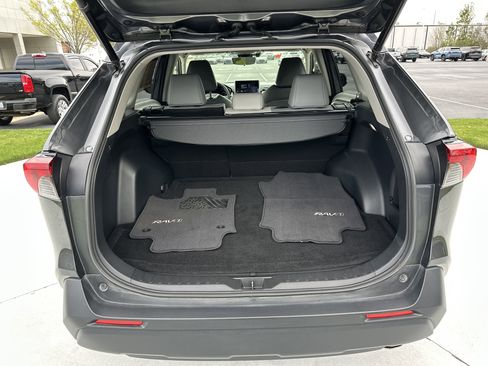 Certified 2023 Toyota RAV4 XLE Premium AWD/4WD image 32