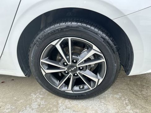 Used 2024 Kia Forte LXS image 11