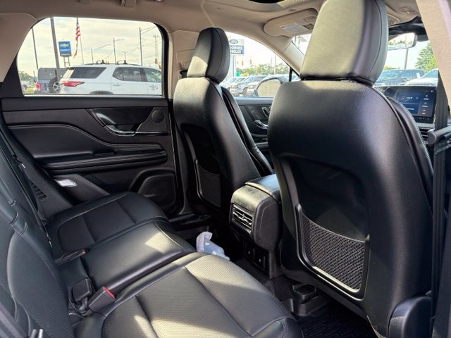 Used 2024 Lincoln Corsair AWD w/ Equipment Group 101A image 15