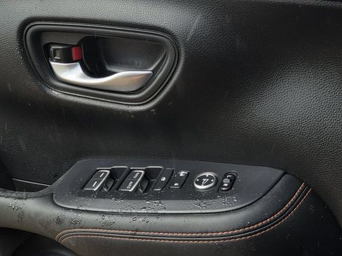 Certified 2025 Honda HR-V Sport image 16