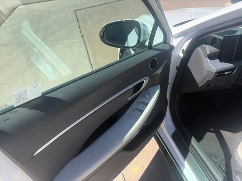 Used 2024 Hyundai Sonata SEL FWD image 19