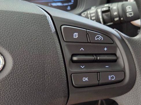 New 2026 Hyundai Venue SE FWD image 24
