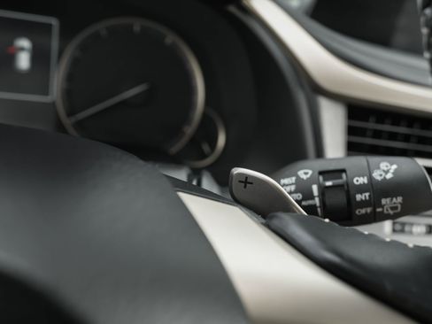 Used 2020 Lexus RX 350 AWD w/ Premium Package image 19