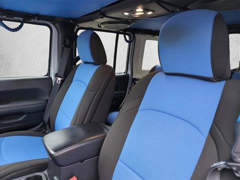 Used 2022 Jeep Wrangler Unlimited Sport image 10