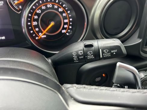 Used 2018 Jeep Wrangler Unlimited Sport S image 21