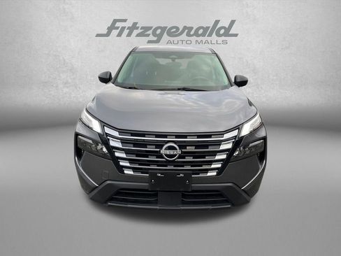 Used 2025 Nissan Rogue S image 5