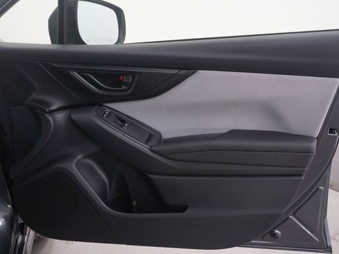 Used 2023 Subaru Crosstrek 2.0i Premium image 11