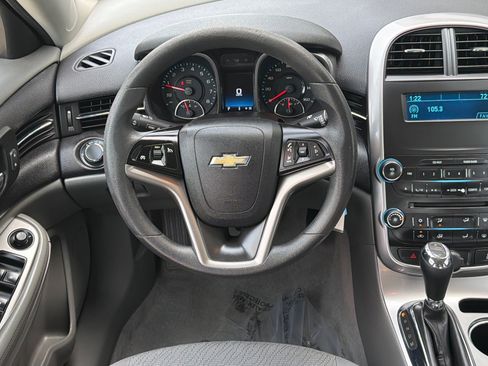 Used 2016 Chevrolet Malibu LS FWD image 16
