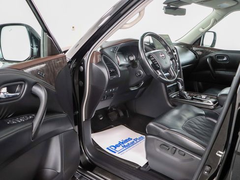 Used 2023 Nissan Armada Platinum w/ Cargo Package AWD/4WD image 3