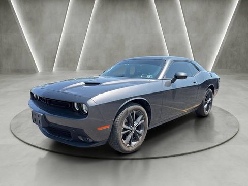 Used 2023 Dodge Challenger SXT w/ Blacktop Package AWD/4WD image 3
