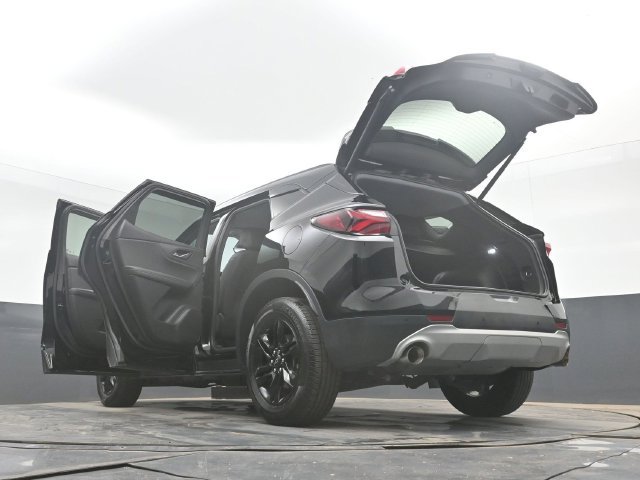 Used 2022 Chevrolet Blazer LT w/ Sound & Technology Package FWD image 54
