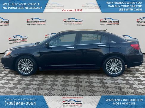 Used 2011 Chrysler 200 Limited image 9