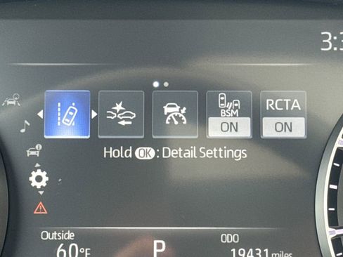 Used 2023 Toyota Highlander XLE AWD/4WD image 20