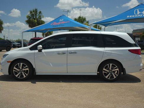 Used 2022 Honda Odyssey Touring image 3
