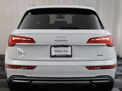 Used 2021 Audi Q5 Premium Plus image 16